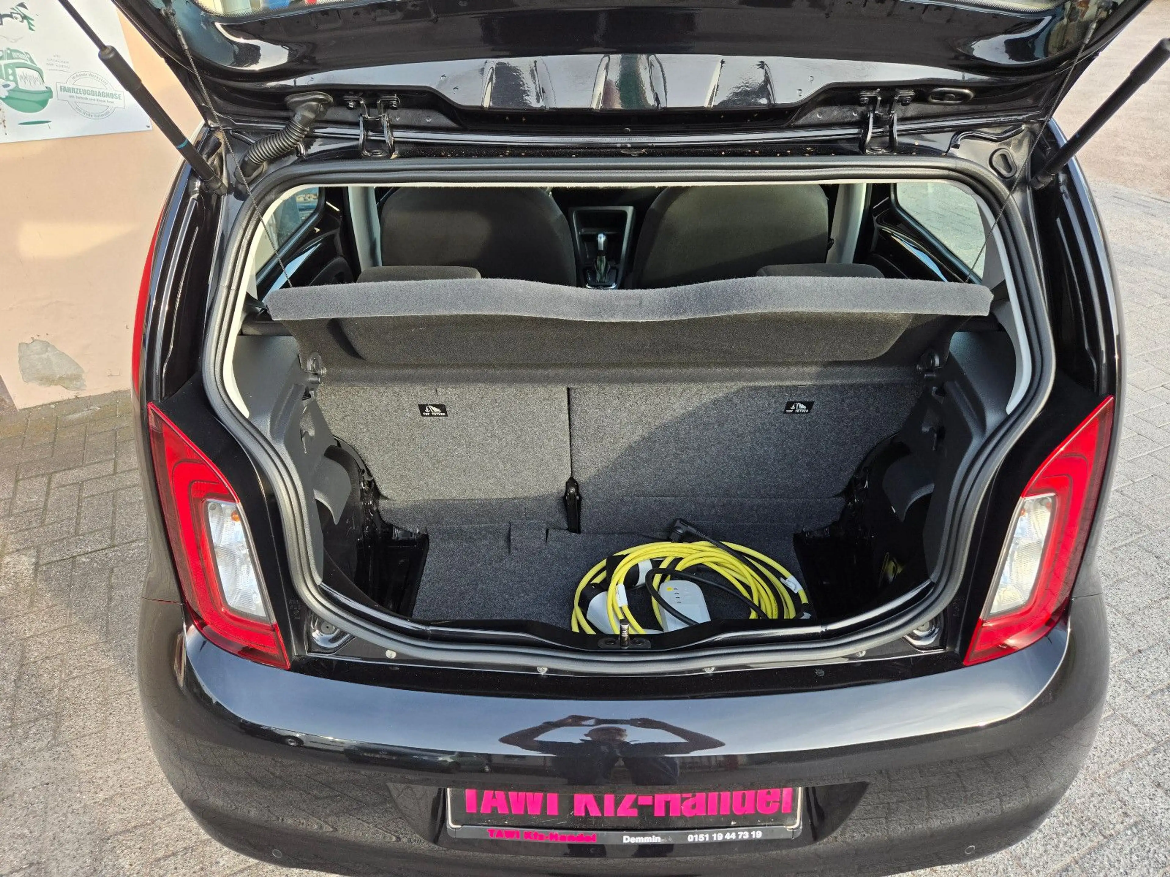 Skoda Citigo e iV Ambition — photo 10