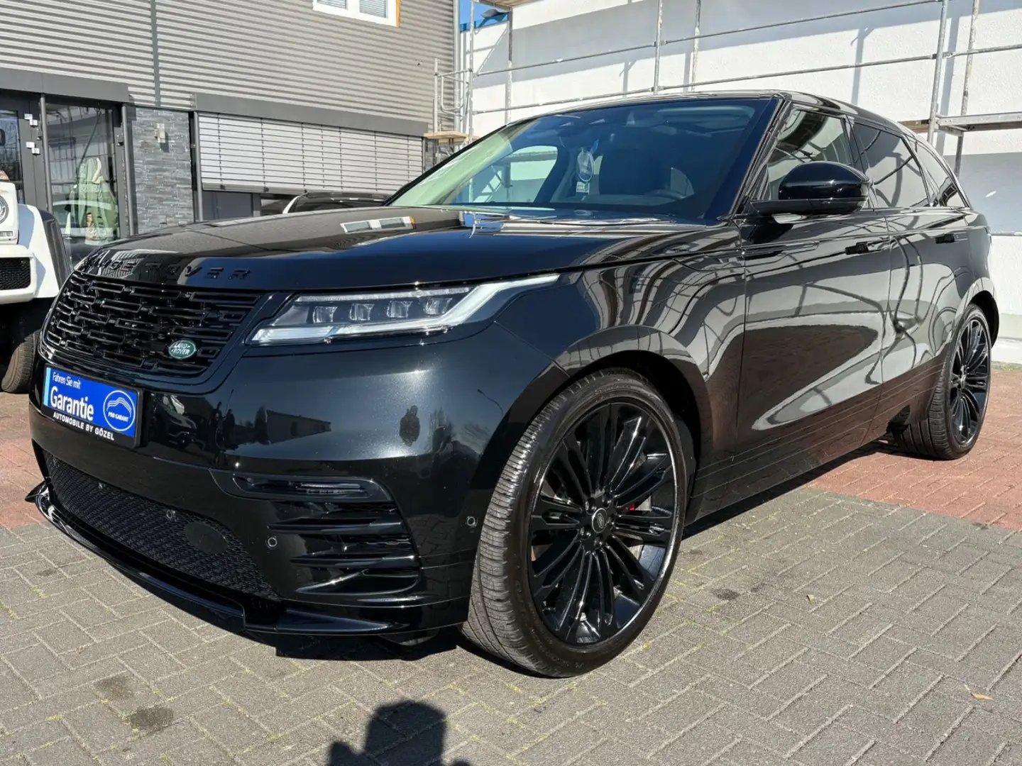 Land Rover Range Rover Velar P400 Dynamic HSE *1.Hand*Pano Schwarz - 1