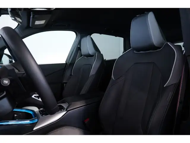 BMW X3 view 10