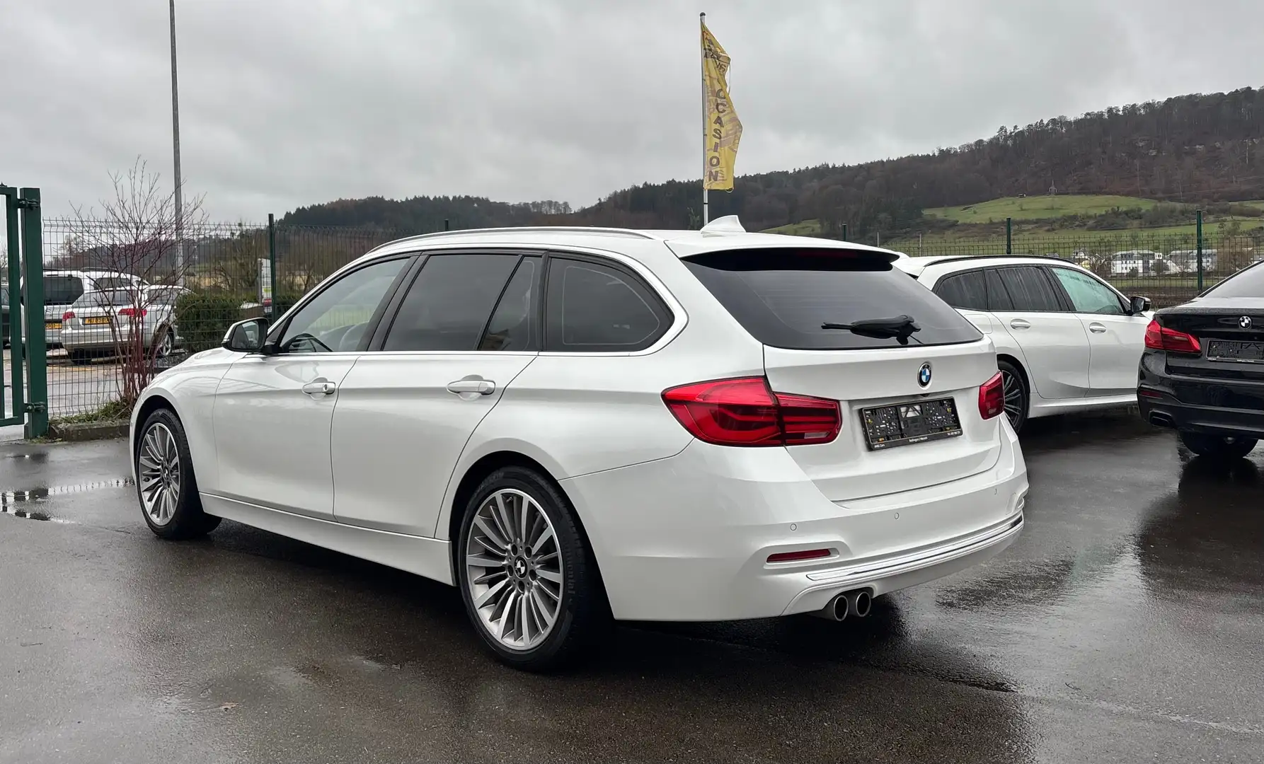 BMW 335 335d Touring xDrive Aut. Individual Alb - 2