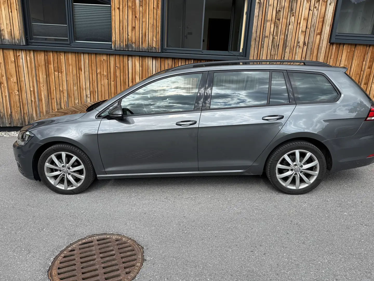 Volkswagen Golf Variant Rabbit 1,6 TDI Grau - 1