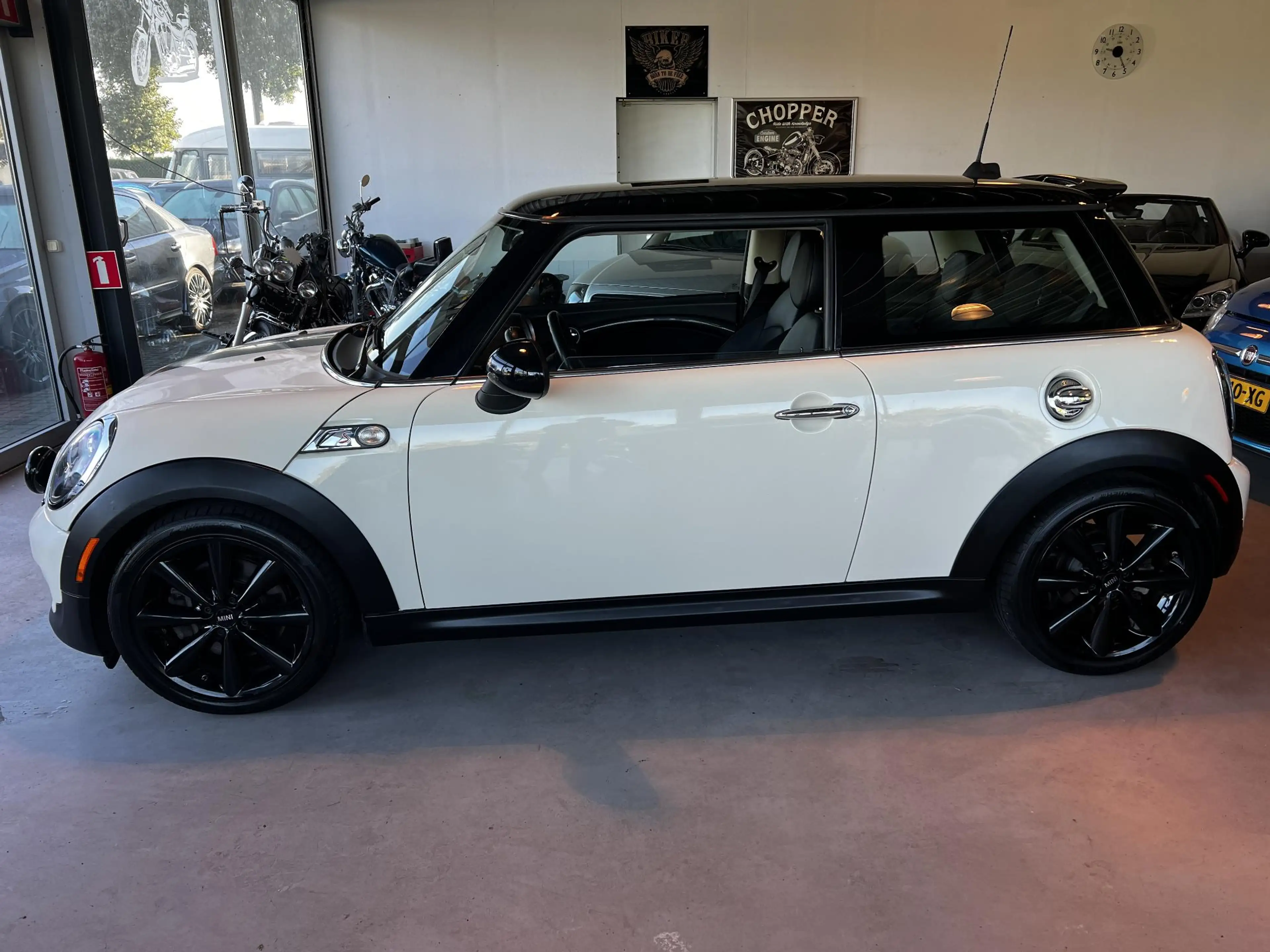 MINI Cooper S 3-Deurs 1.6 Westminster — photo 2