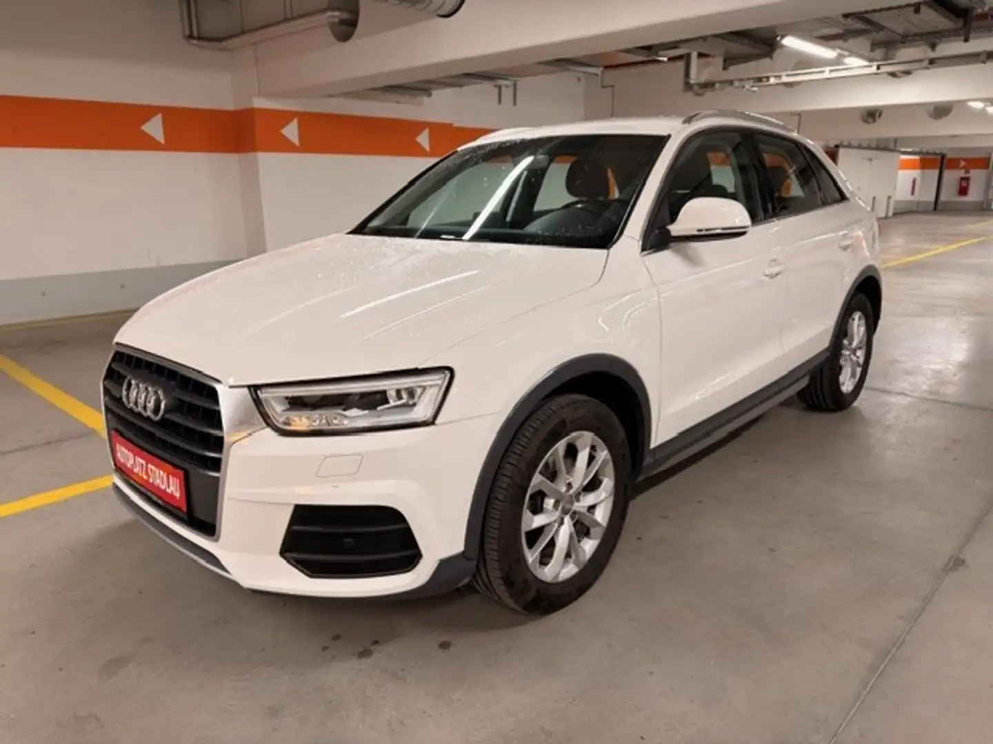 Audi Q3 2,0 TDI Intense quattro Weiß - 1