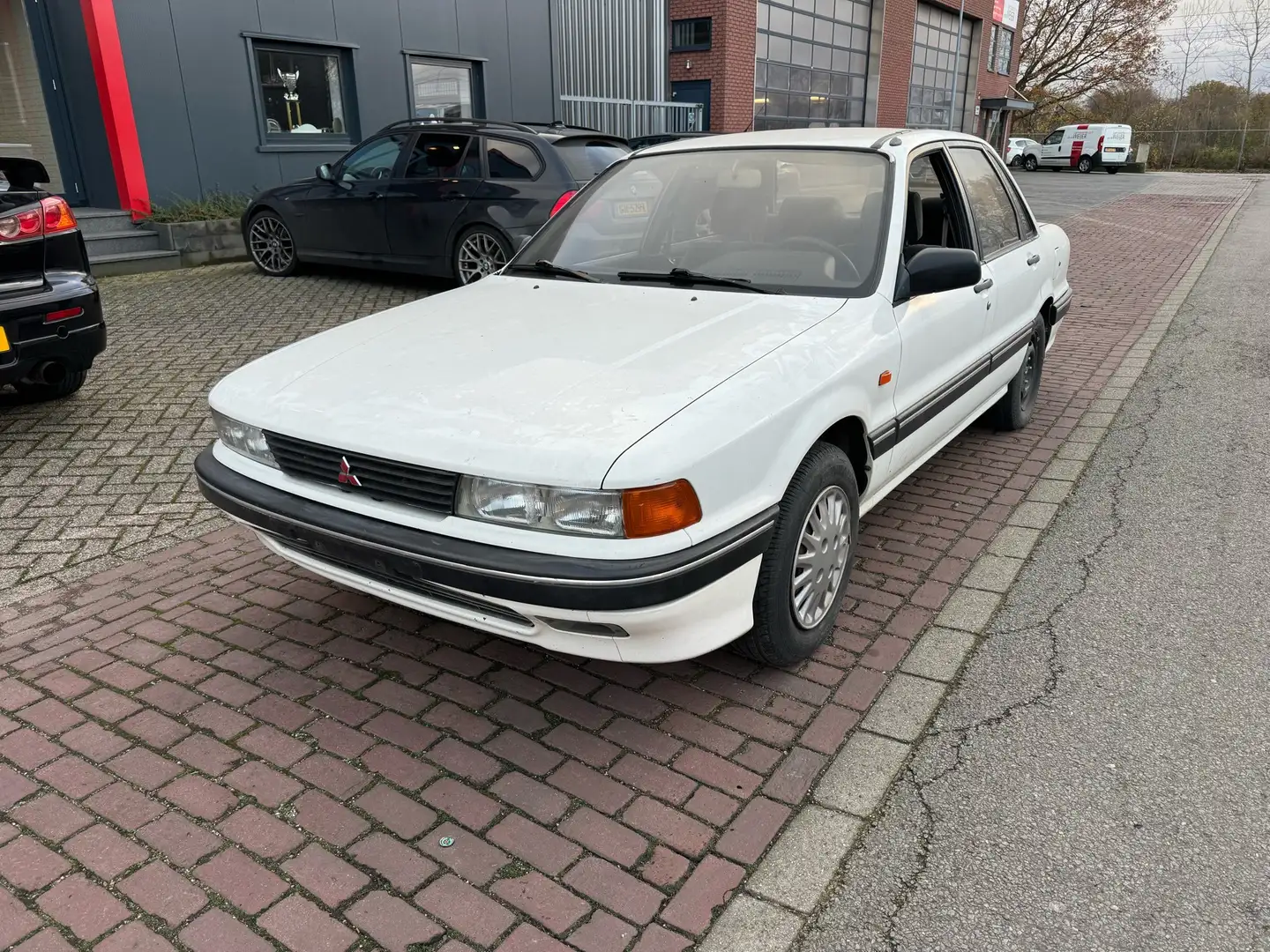 Mitsubishi Galant 1800 GLSi Weiß - 1