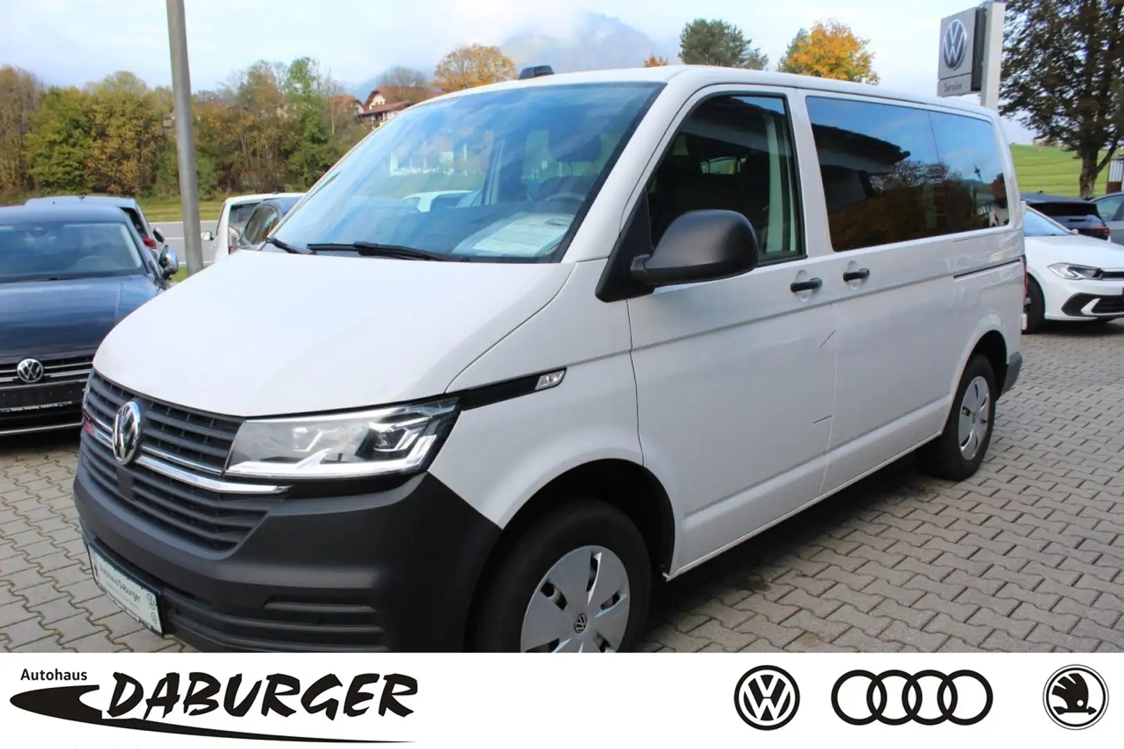 Volkswagen T6.1 Transporter Kombi 2.0 TDI 4MOTION 8-Sitzer Klima Navi Weiß - 1