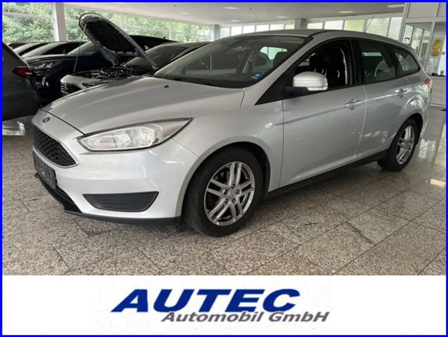 Ford Focus Turnier 1.5 TDCI NAVI+TEMPOMAT PDC Plateado - 1