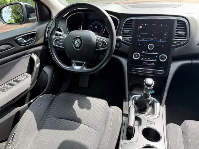 Renault Megane view 15