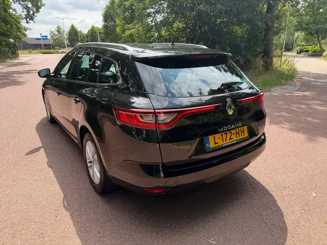 Renault Megane view 4