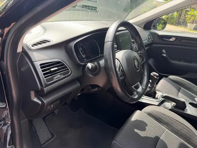 Renault Megane view 20