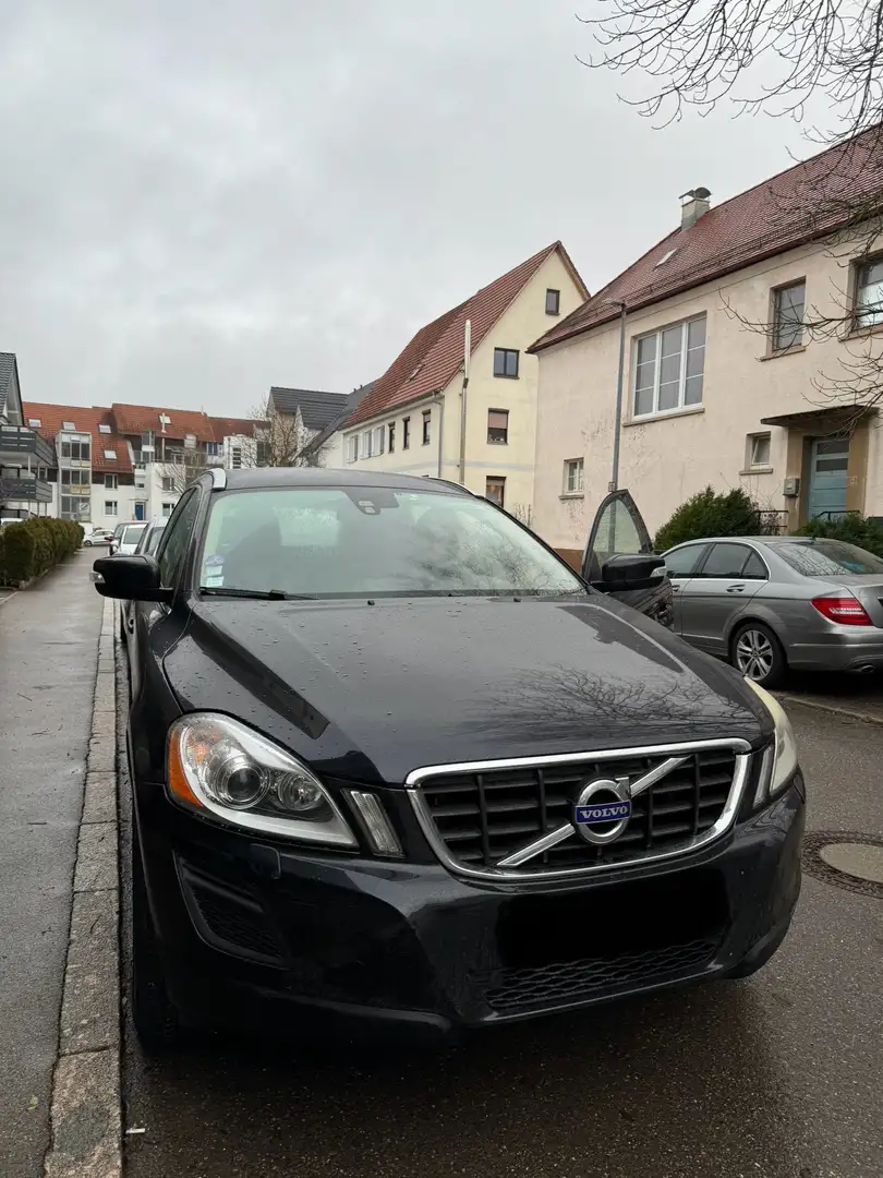 Volvo XC60 2.0T Powershift Momentum - 1