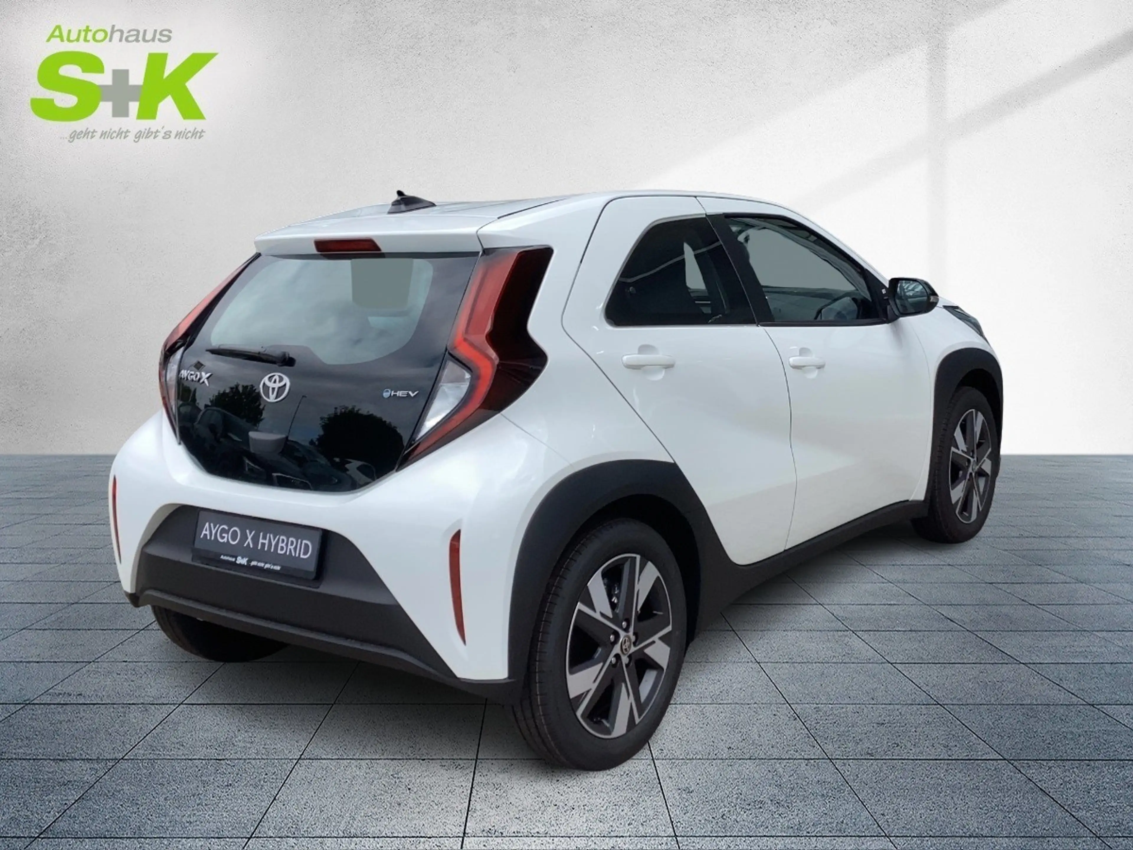 Toyota Aygo X HEV ACTIVE*Sitzheizung *Carplay*Klima* — photo 4