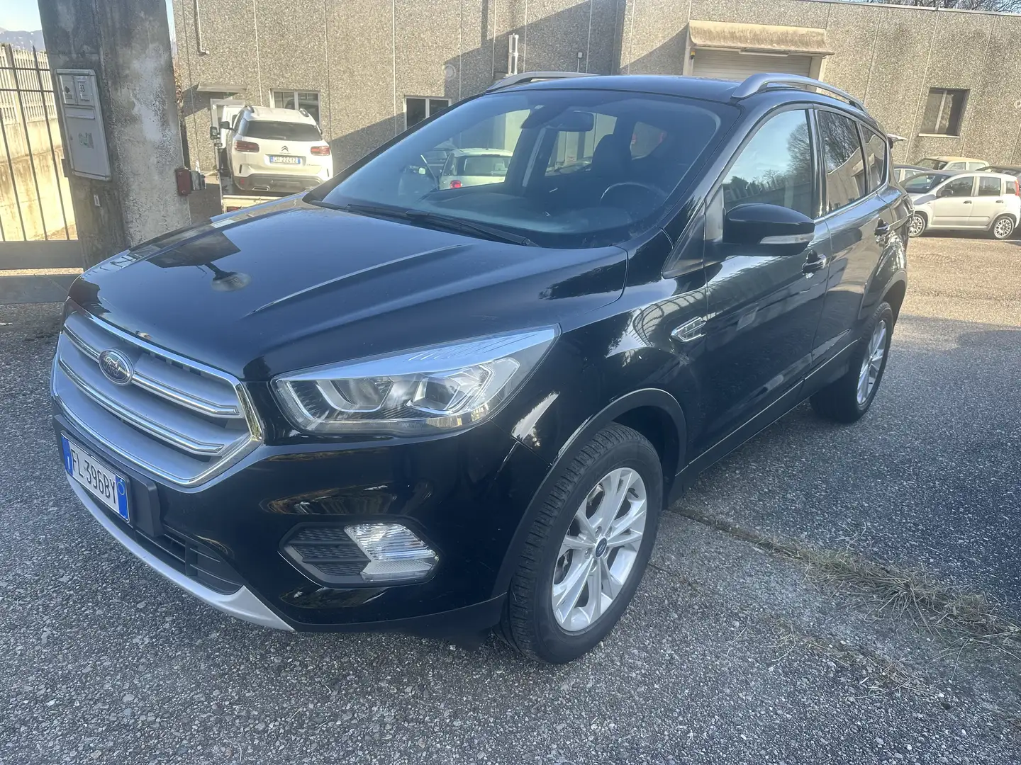 Ford Kuga 2.0 tdci Vignale s&s 2wd 150cv Noir - 1
