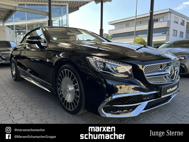 Mercedes-Benz S-Class view 3