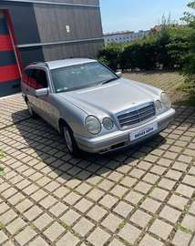 Mercedes E200cdi 400000kms année 99