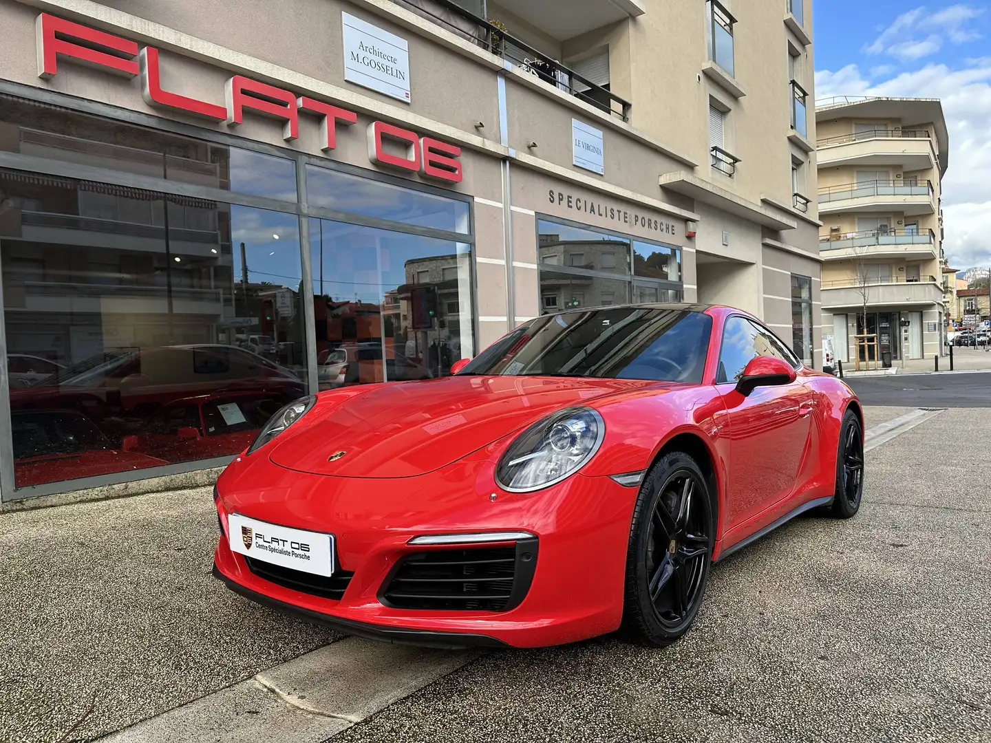 Porsche 911 991 CARRERA 4 PDK Rouge - 1