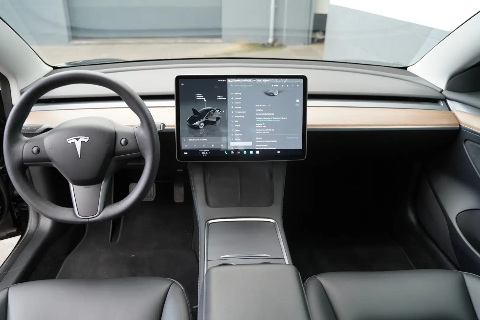 Tesla Model 3 Standard Range + *19-Zoll*Mwst.*Matrix-LED* Zwart - 2