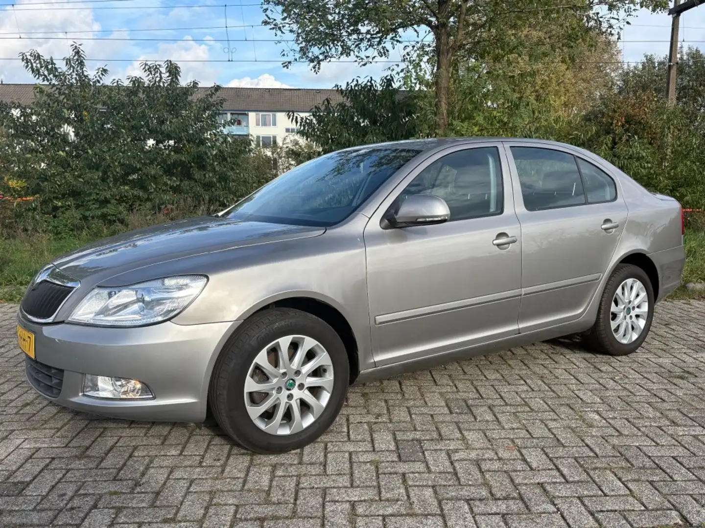 Skoda Octavia 1.8 TSI AMBITION BNS / GEREVISEERDE MOTOR Bruin - 2