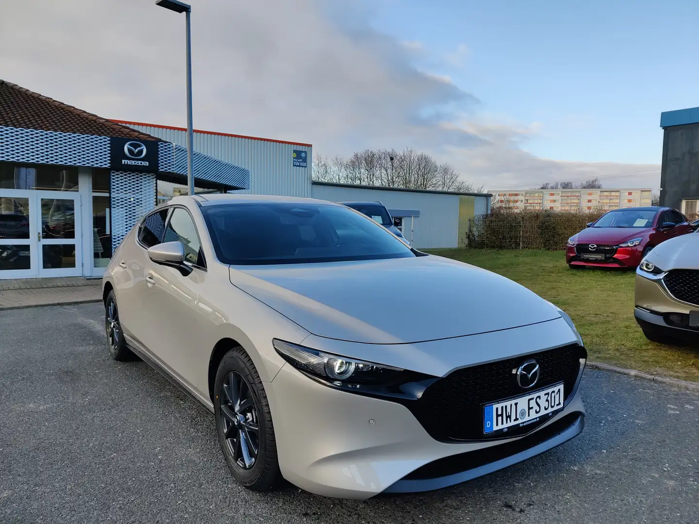 Mazda 3 2.5 140PS AT Takumi Matrix 360° Beige - 2
