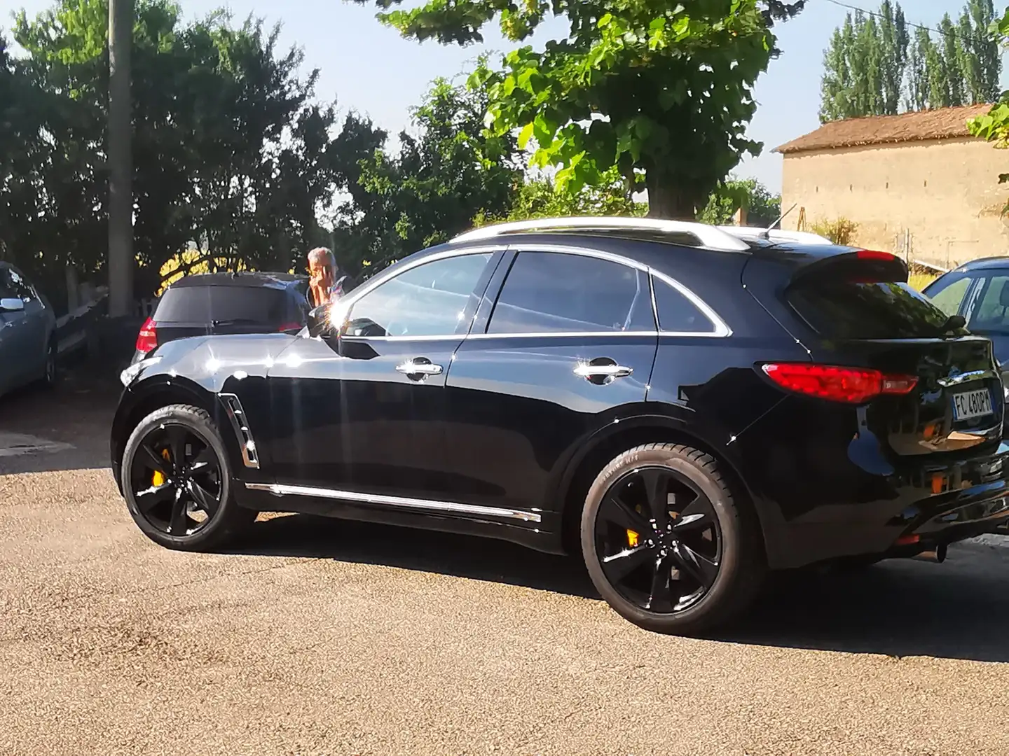 Infiniti FX QX70 3.0d V6 S Design awd auto Schwarz - 1