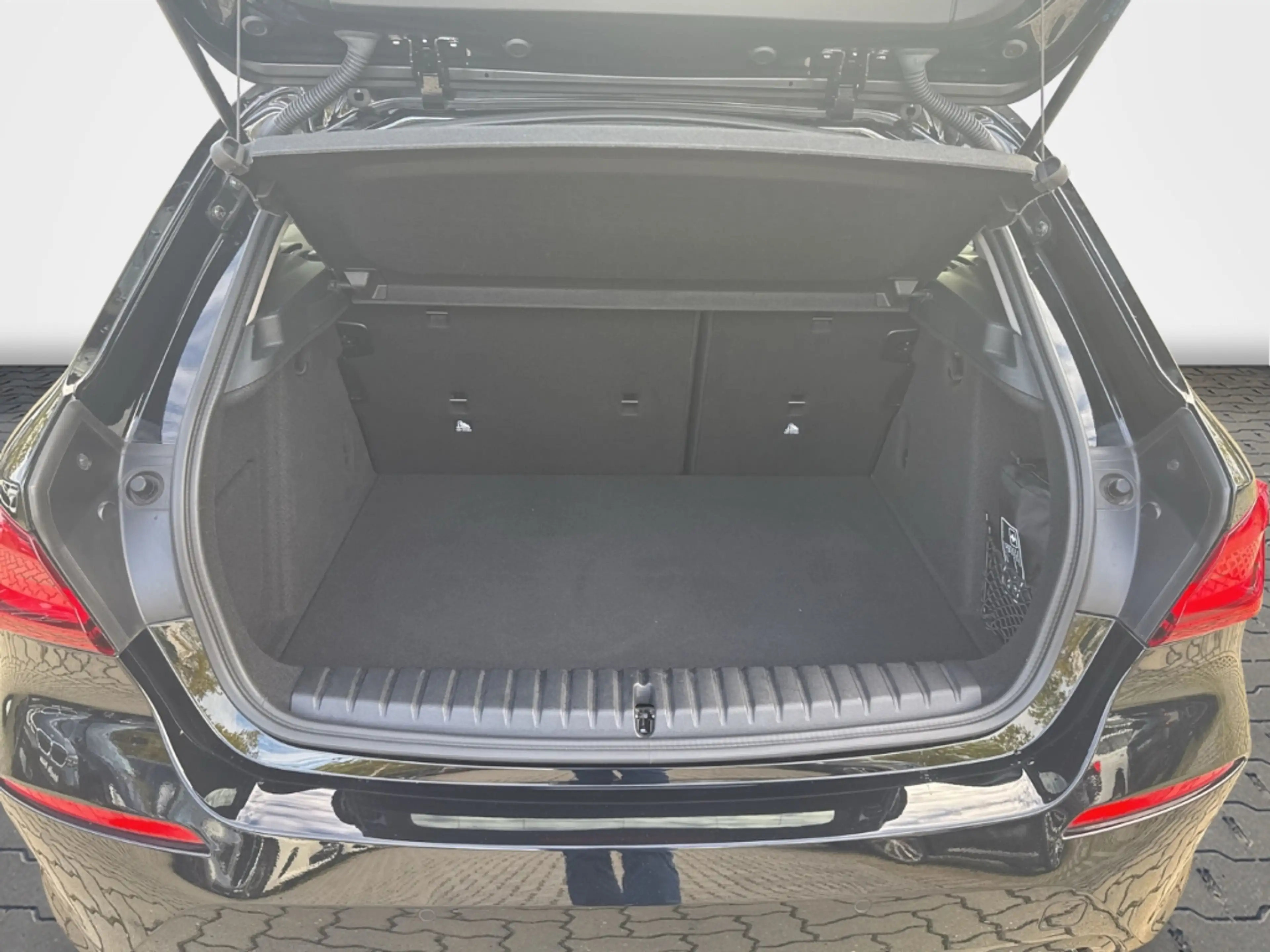 BMW 118 d+AHK+LED+PDC+DAB+HIFI+PANORAMA DACH+ — photo 11