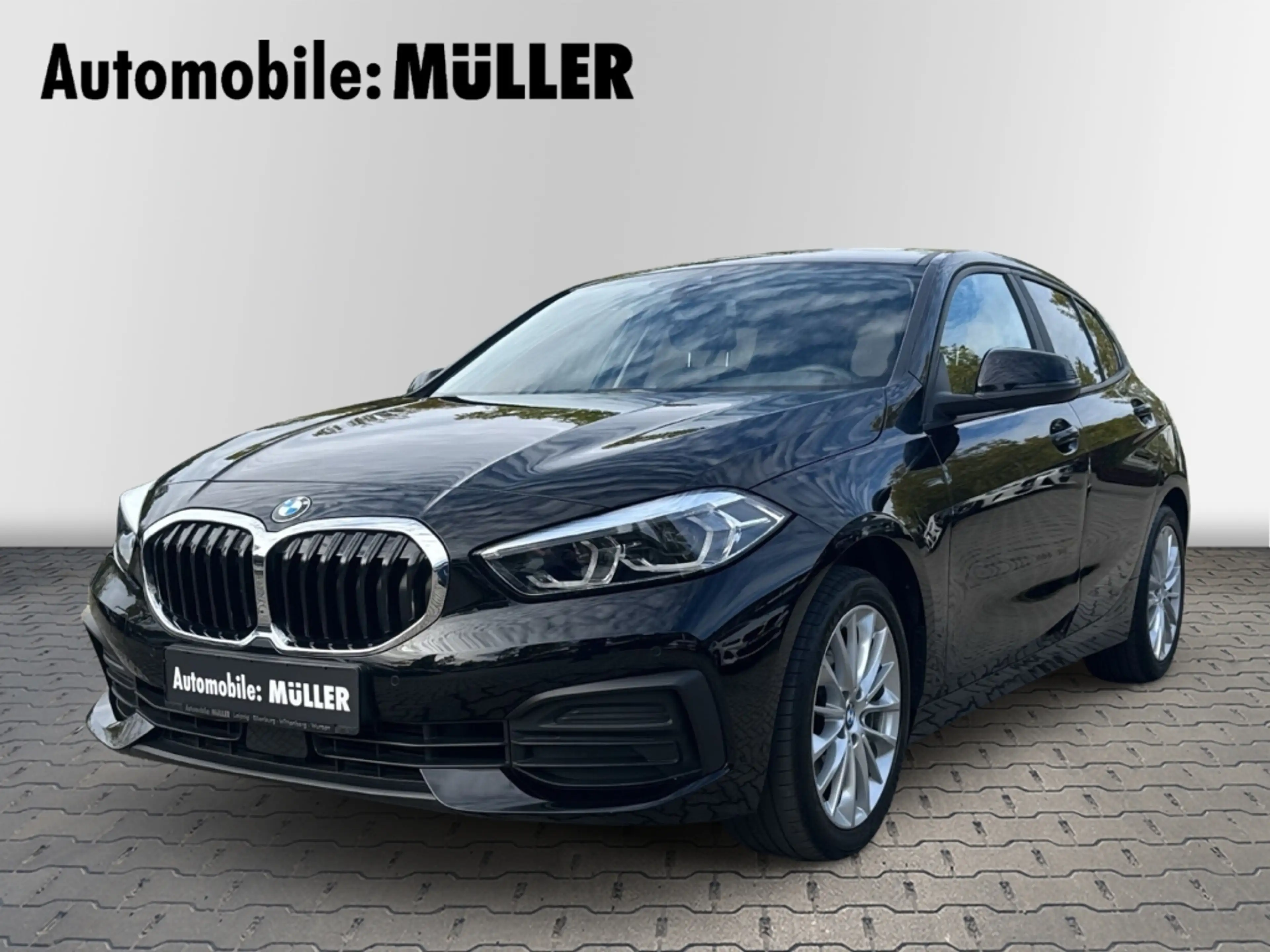 BMW 118 d+AHK+LED+PDC+DAB+HIFI+PANORAMA DACH+
