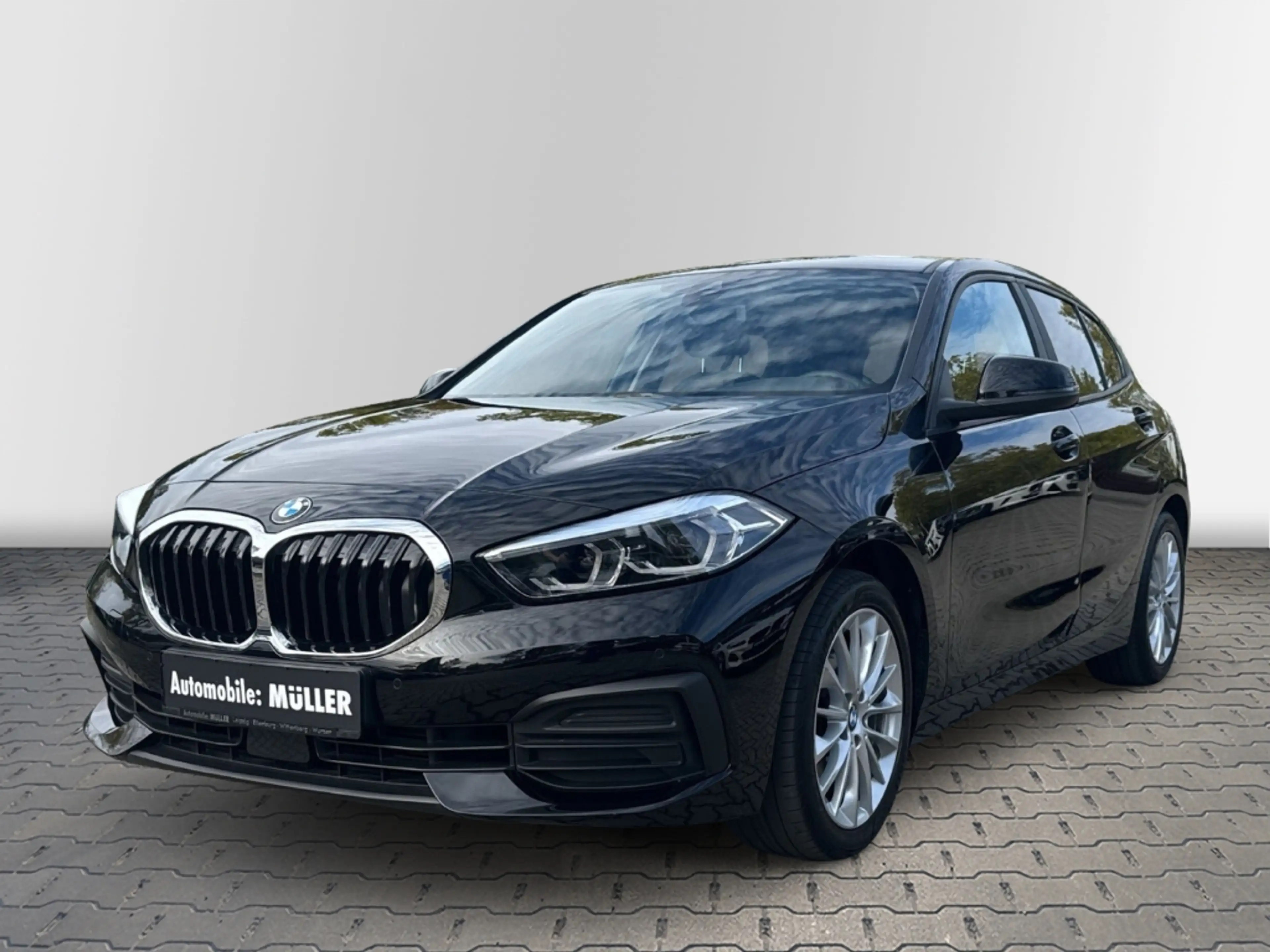 BMW 118 d+AHK+LED+PDC+DAB+HIFI+PANORAMA DACH+ — photo 2