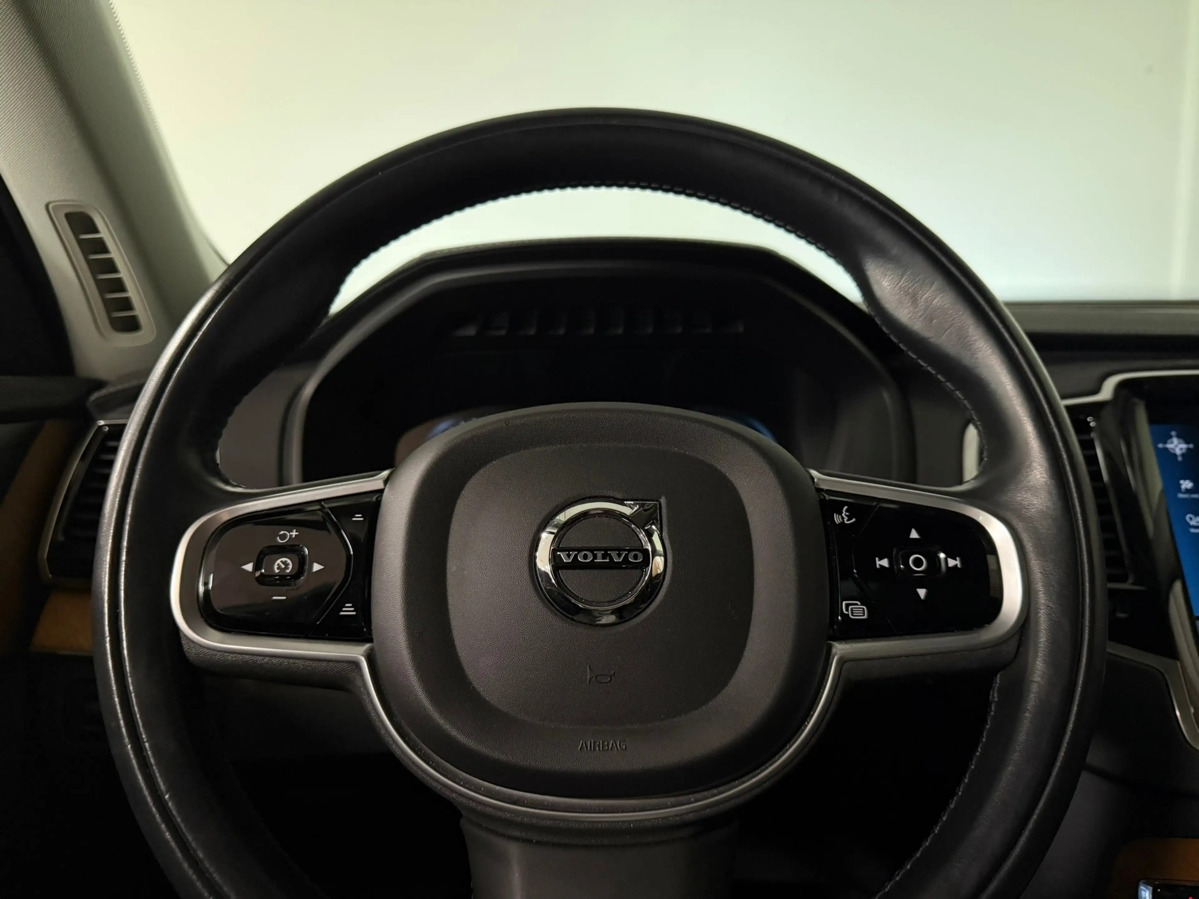 Volvo XC90 T8 AWD Recharge Inscription | Trekhaak | 360 Camer — photo 21