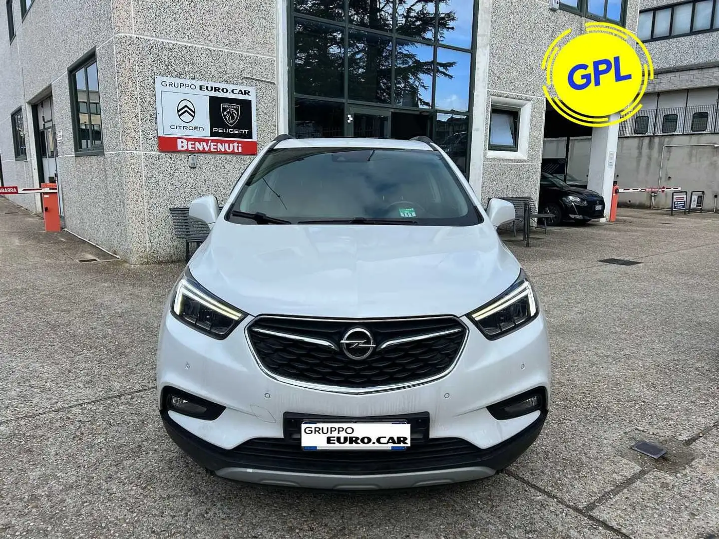 Opel Mokka X  Ultimate 1.4 Turbo GPL Tech 140CV Bianco - 2