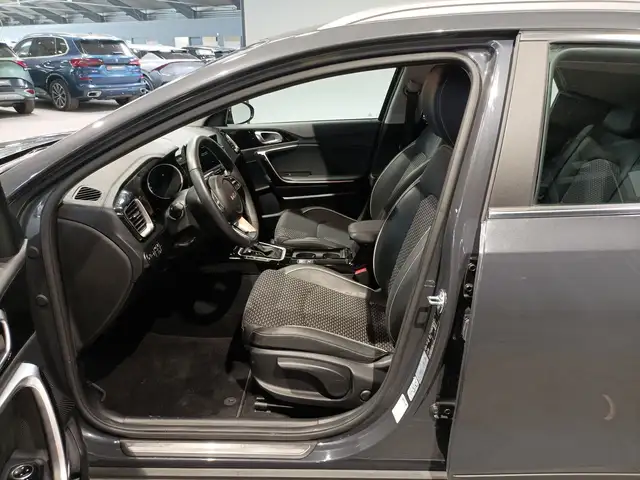 Kia Xceed view 8