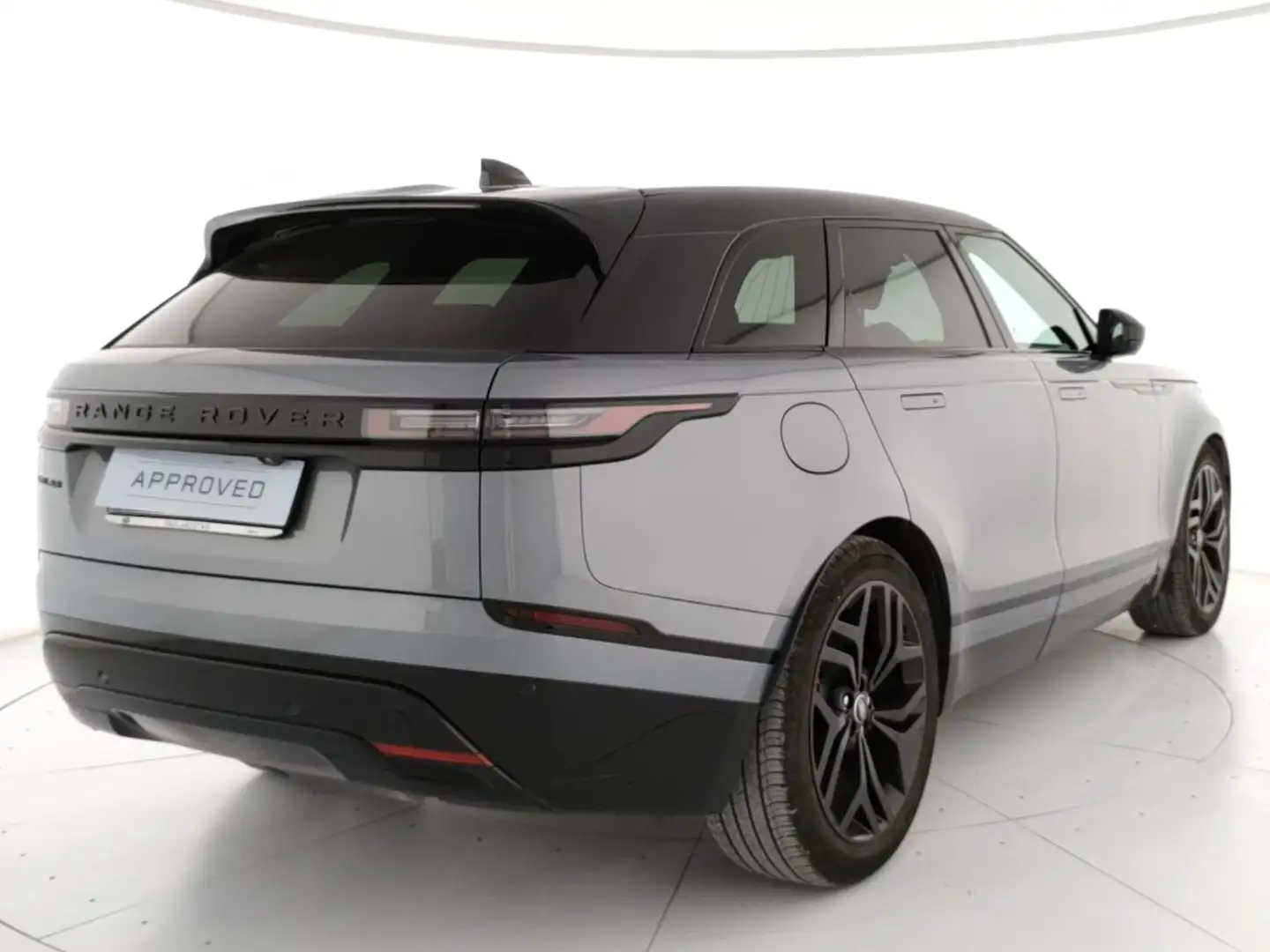 Land Rover Range Rover Velar 2.0D I4 204 CV R-Dynamic SE Grigio - 2