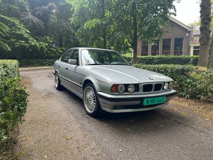 BMW 520 520i