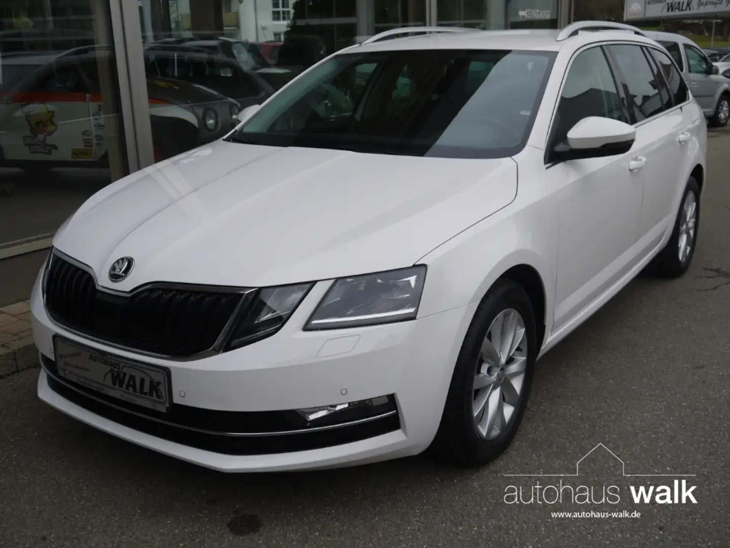 Skoda Octavia Combi 1.5 TSI DSG Style NAVI LED ACC Leder Weiß - 2