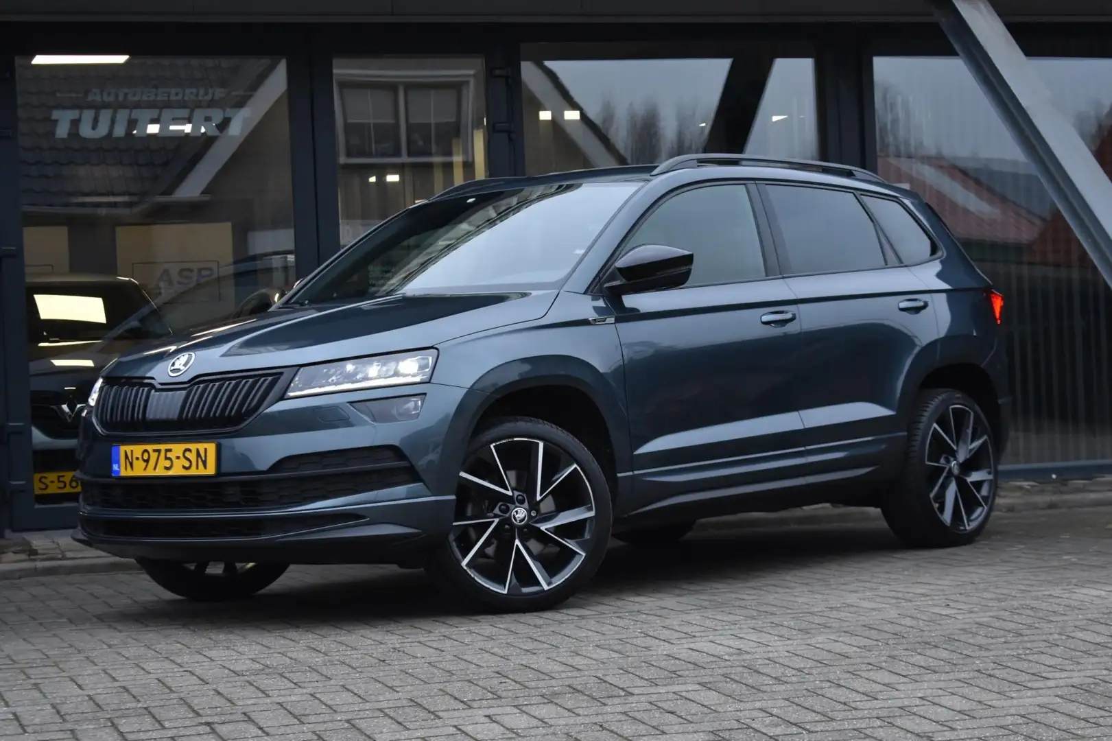 Skoda Karoq 1.5 TSI ACT Sportline | TREKHAAK | VIRTUAL | CAMER Gris - 1