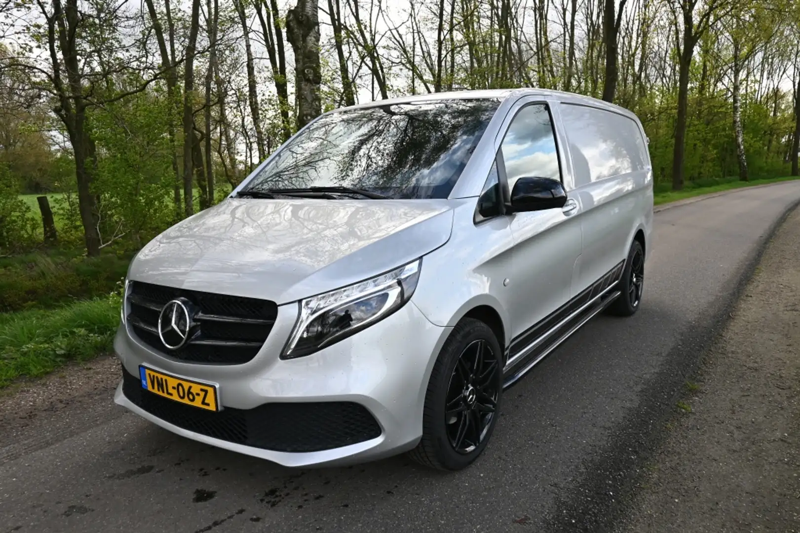 Mercedes-Benz Vito 114 CDI Lang *Cruise *Camera *Airco *Led *Carplay siva - 1