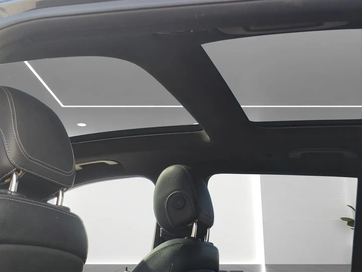 Mercedes-Benz GLC 220 d 4Matic Premium GANCIO TRAINO Gris - 2