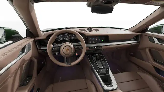 Porsche 911 view 7