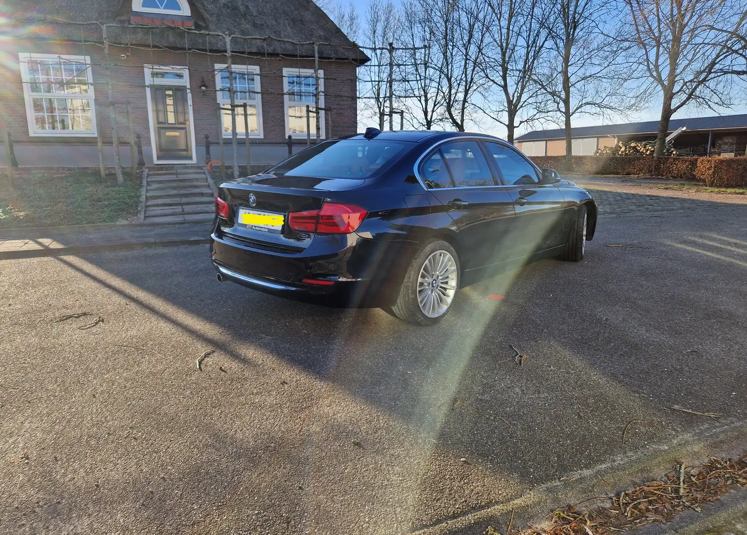 BMW 318 Luxury Line Bixenon Full Option Zwart - 2