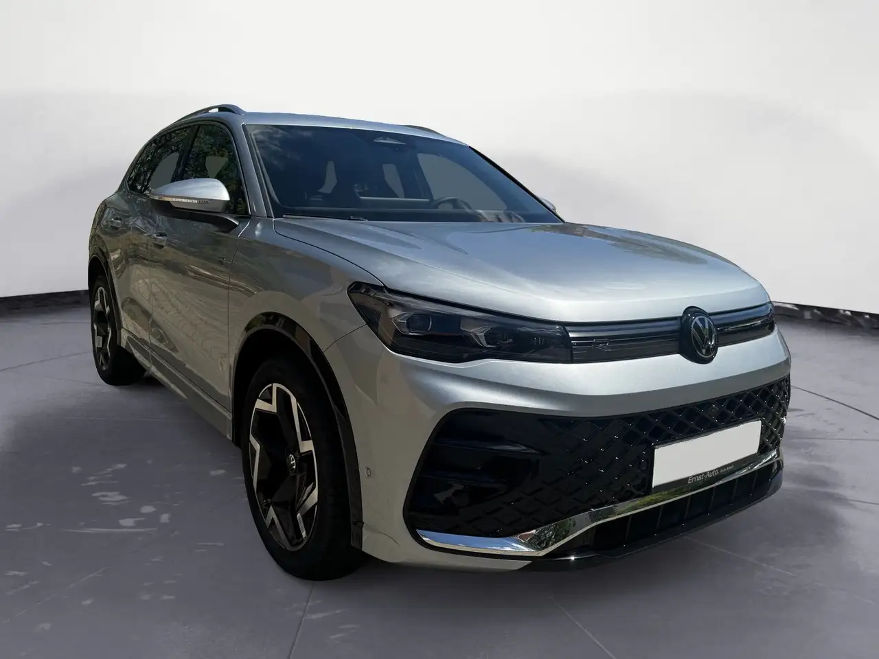 Volkswagen Tiguan R-Line 1.5 TSI +DSG+AHK+IQ.LIGHT+KAMERA+ 4