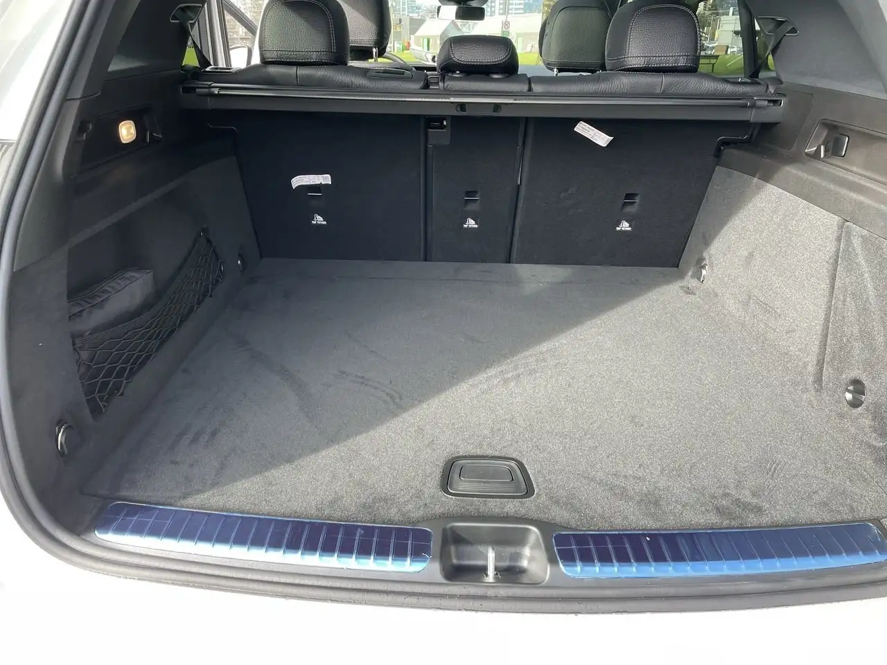 Mercedes-Benz GLE снимка Mercedes-Benz GLE