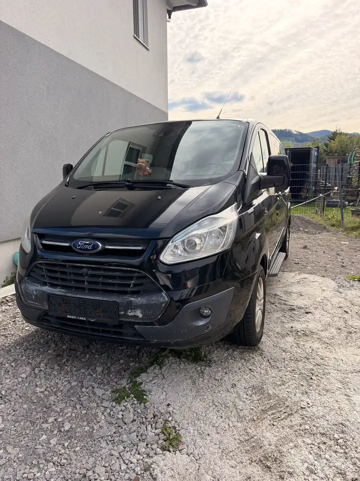 Ford Tourneo Custom