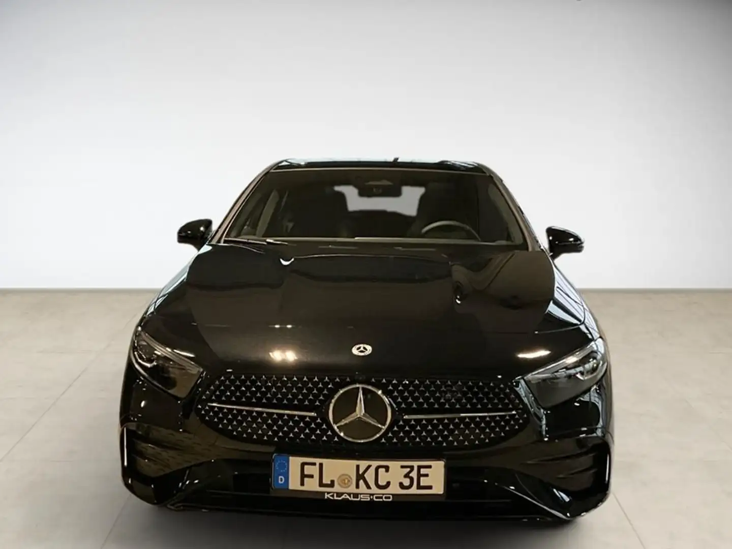 Mercedes-Benz A 250 e AMG Advanced Plus Pano Night SpurW ACC Schwarz - 2