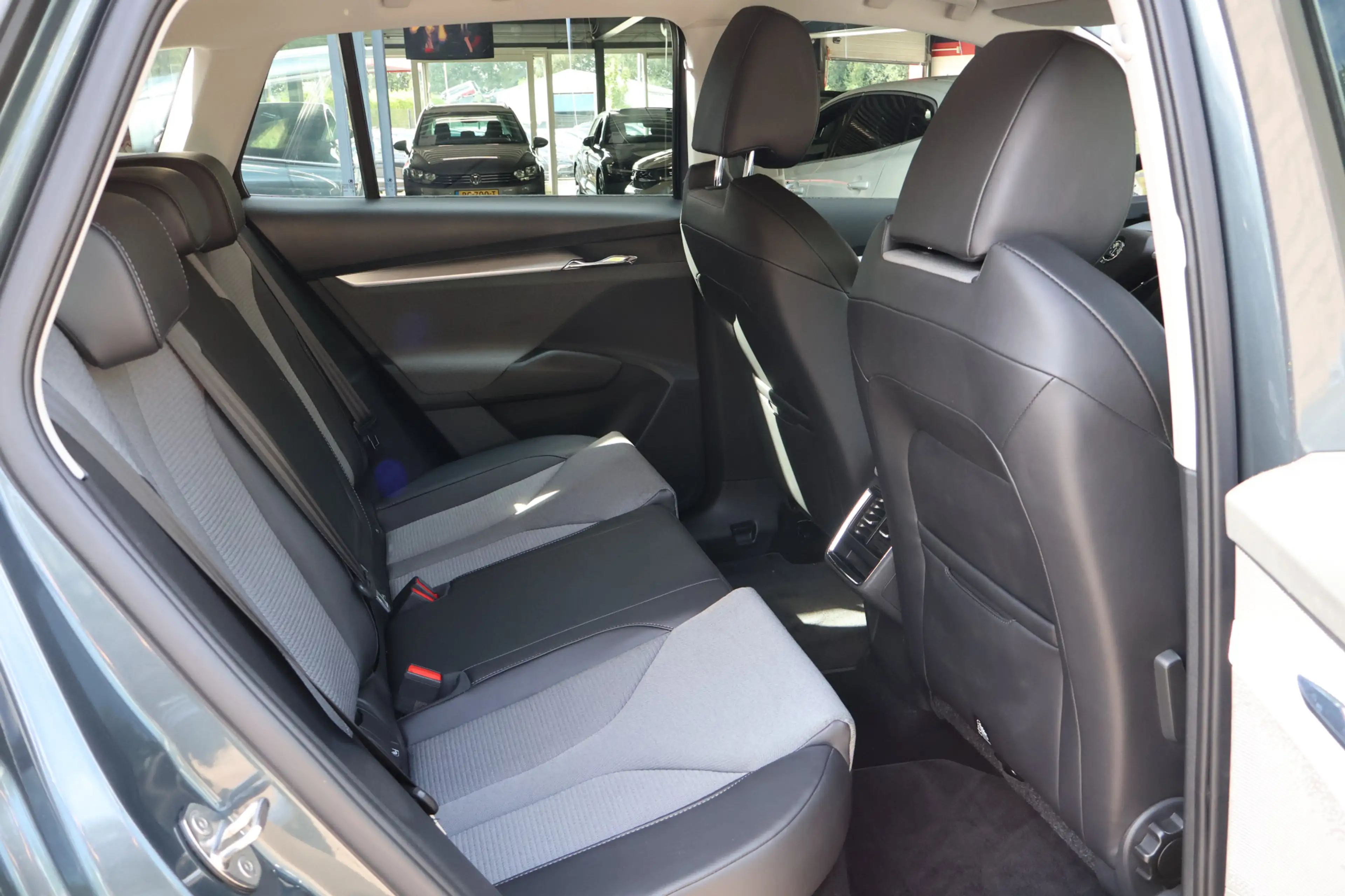 Skoda Enyaq iV 80 | Origineel NL | SoH 89% | Camera | Standkac — photo 24