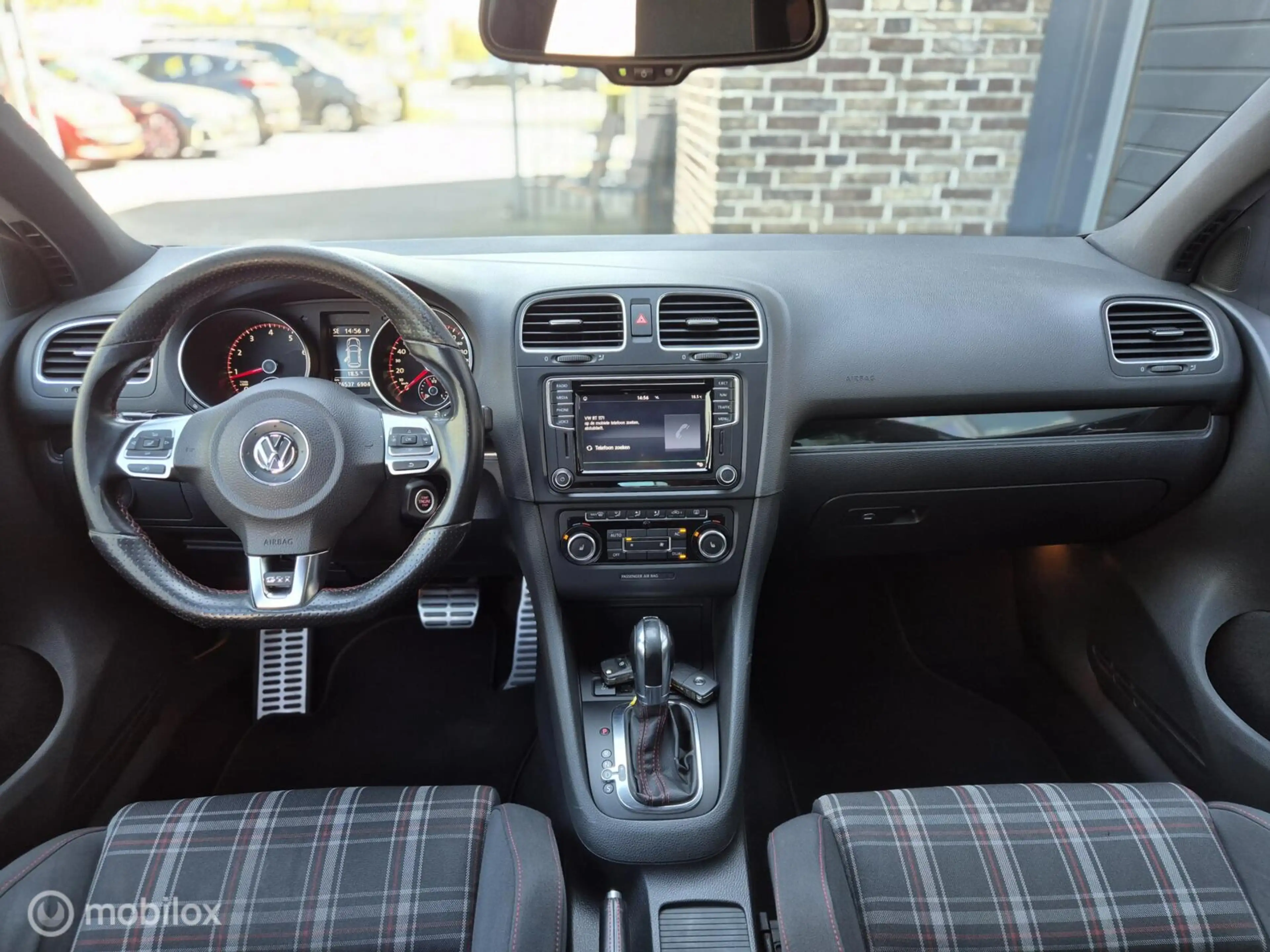 Volkswagen Golf GTI 2.0 DSG | CARLPAY | SPORTUITLAAT | 19'' | NAVI | X — photo 15