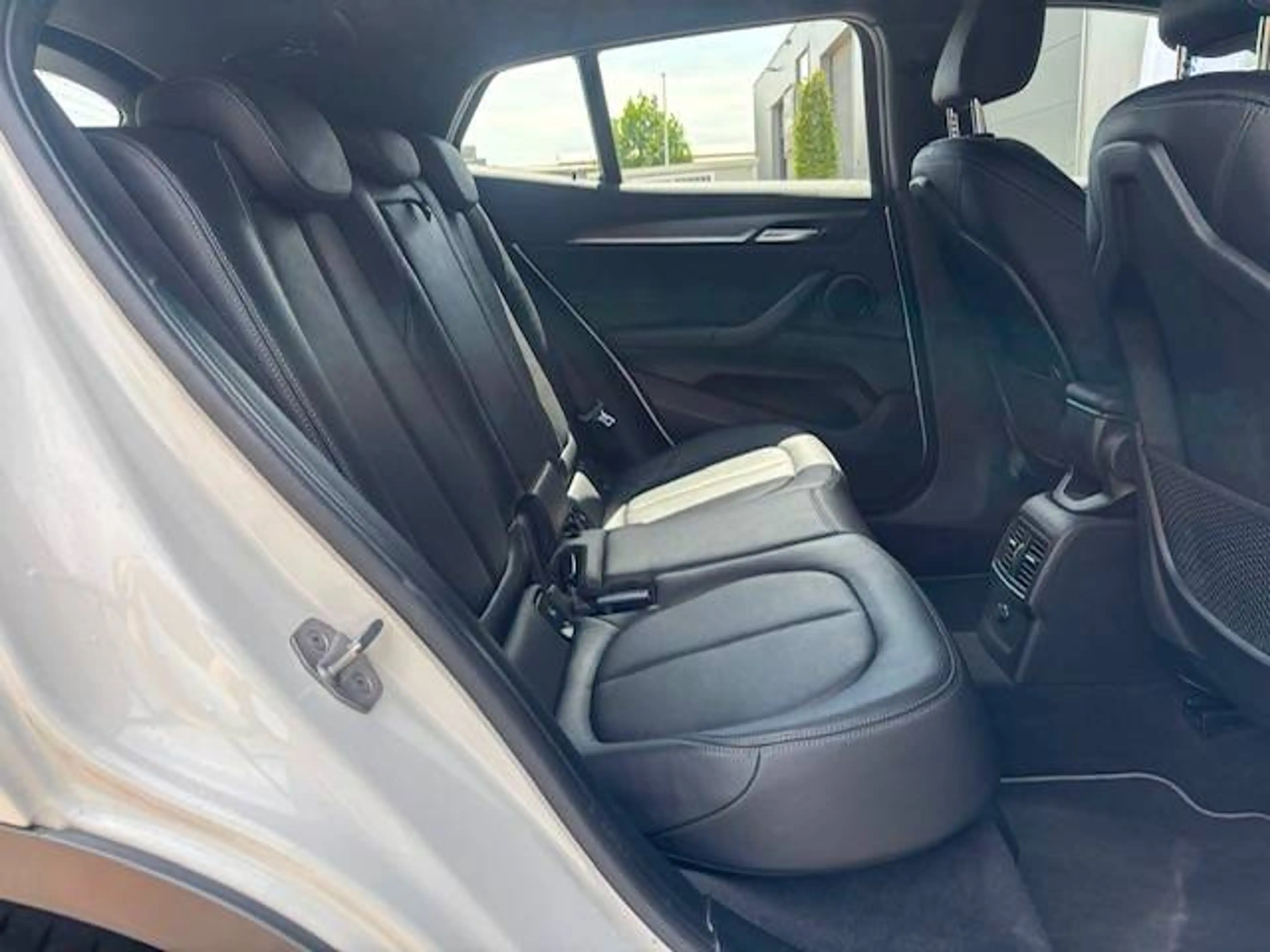 BMW X2 M-Pakket/navigatie/camera — photo 12