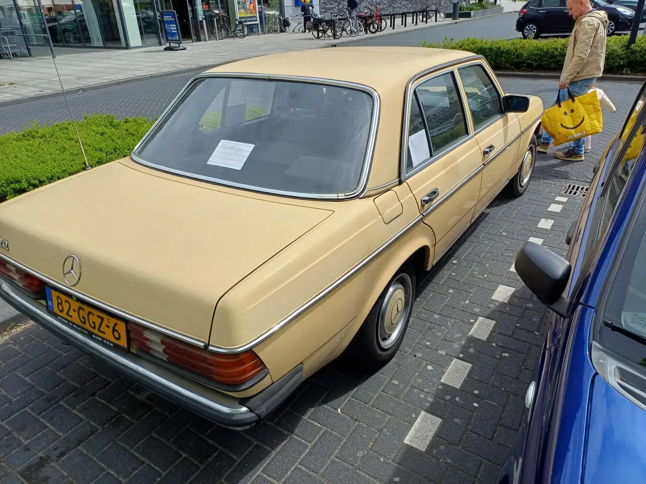 Mercedes-Benz 200, foto 5