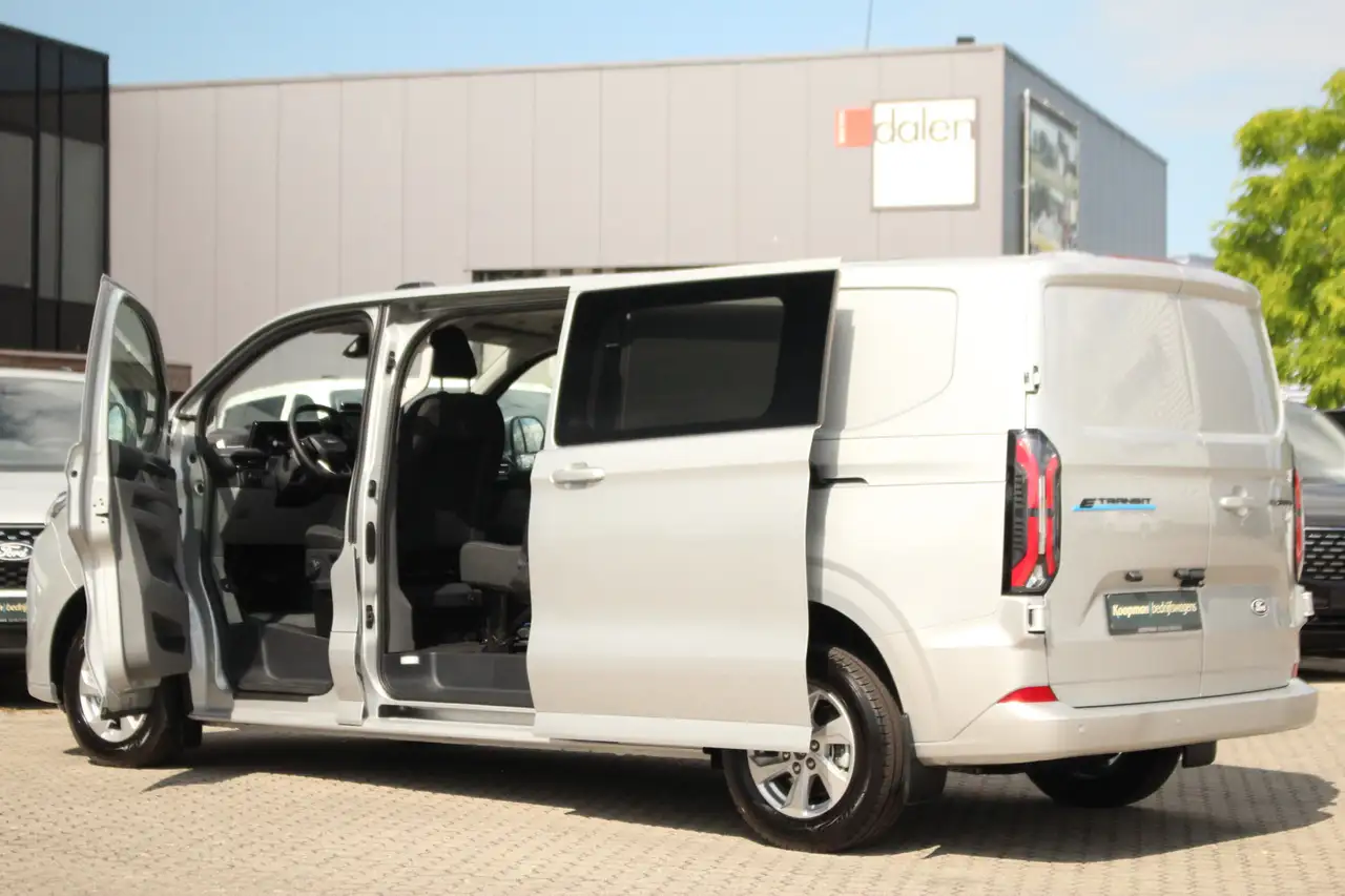 Ford Transit Custom 2026 — фото 14