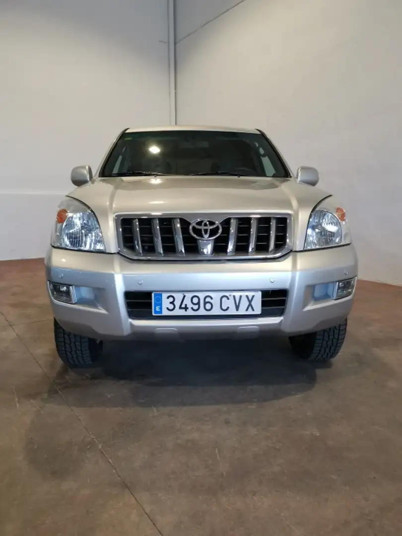 Toyota Land Cruiser 3.0 D4-D GX Gris - 2