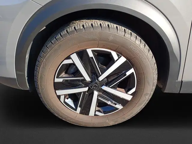 Peugeot 2008 view 8