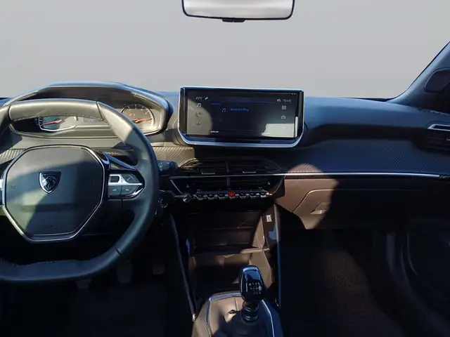 Peugeot 2008 view 12