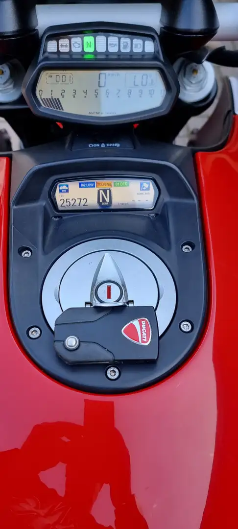 Ducati Diavel DUCATI DIAVEL CARBON 1200 Roşu - 2